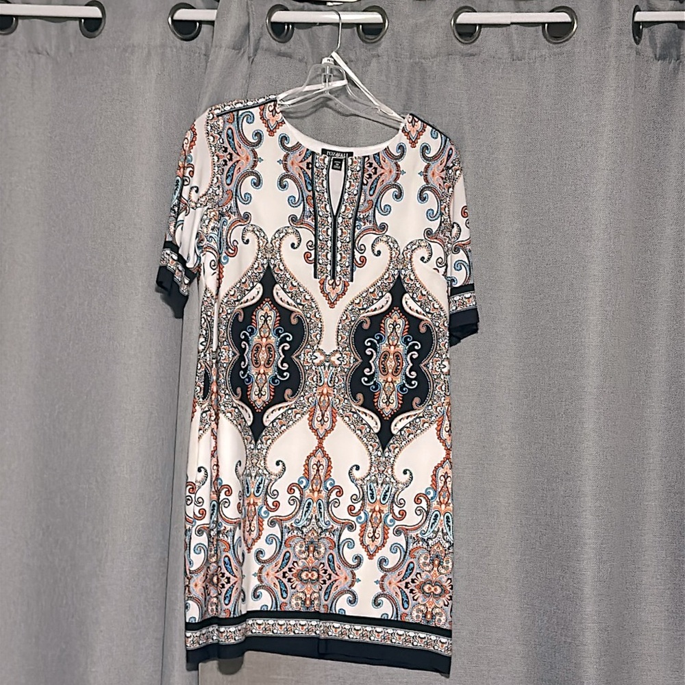 Half sleeve women’s dress